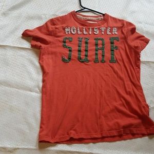 Hollister tshirt